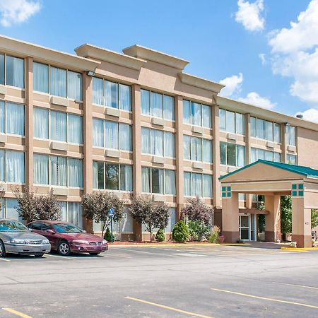 Quality Inn & Suites Lafayette I-65 Bagian luar foto