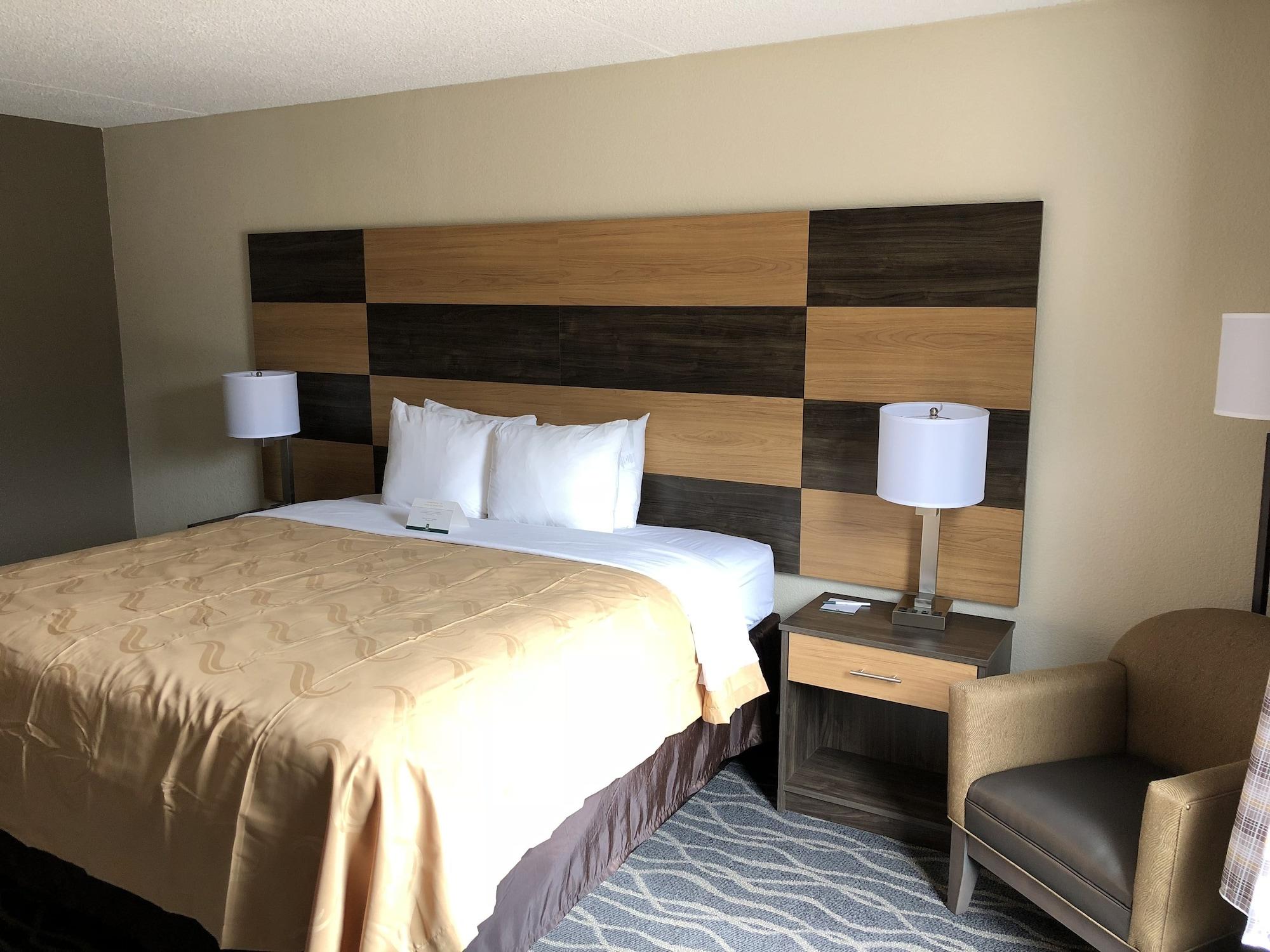 Quality Inn & Suites Lafayette I-65 Bagian luar foto