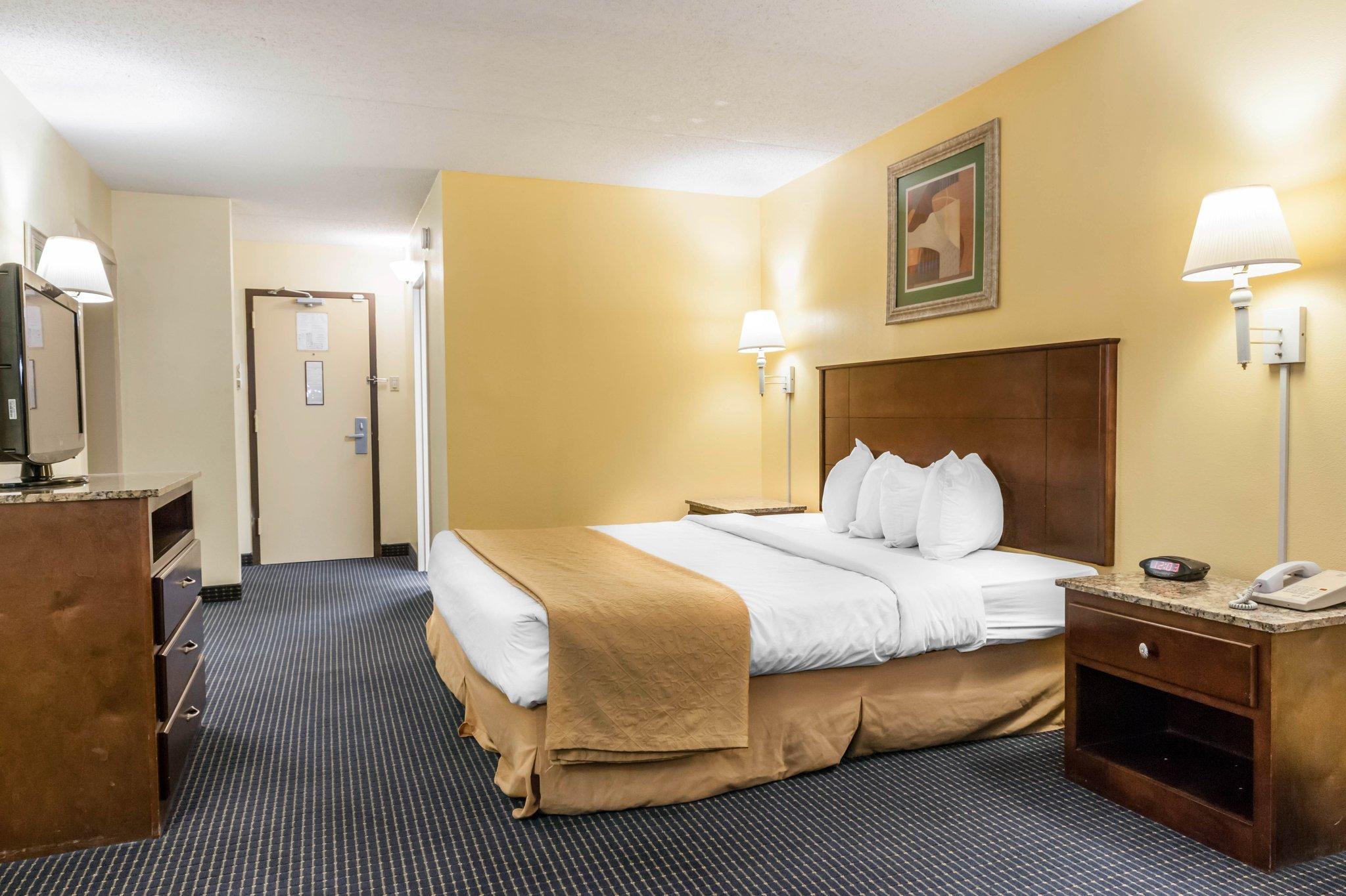 Quality Inn & Suites Lafayette I-65 Bagian luar foto