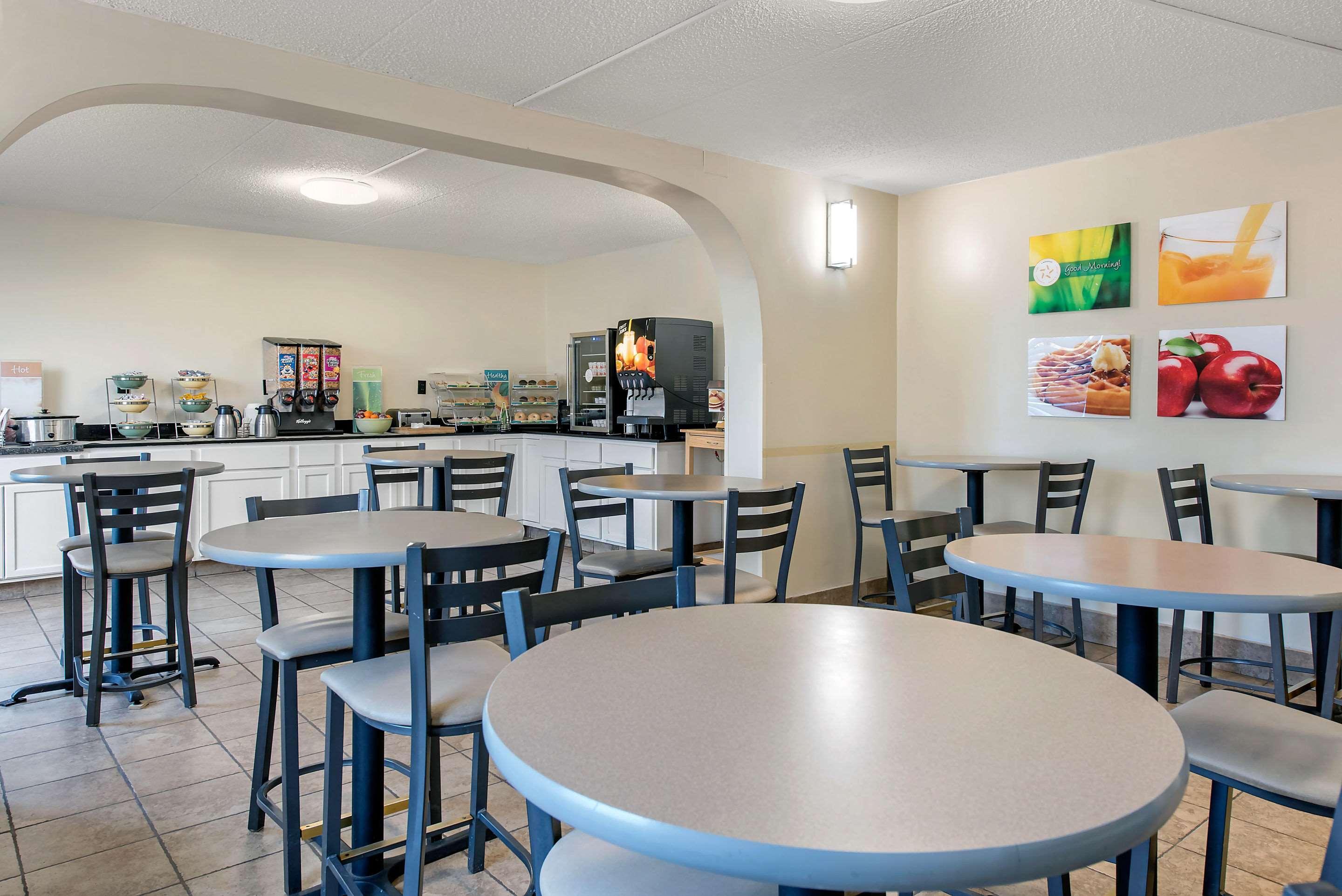 Quality Inn & Suites Lafayette I-65 Bagian luar foto