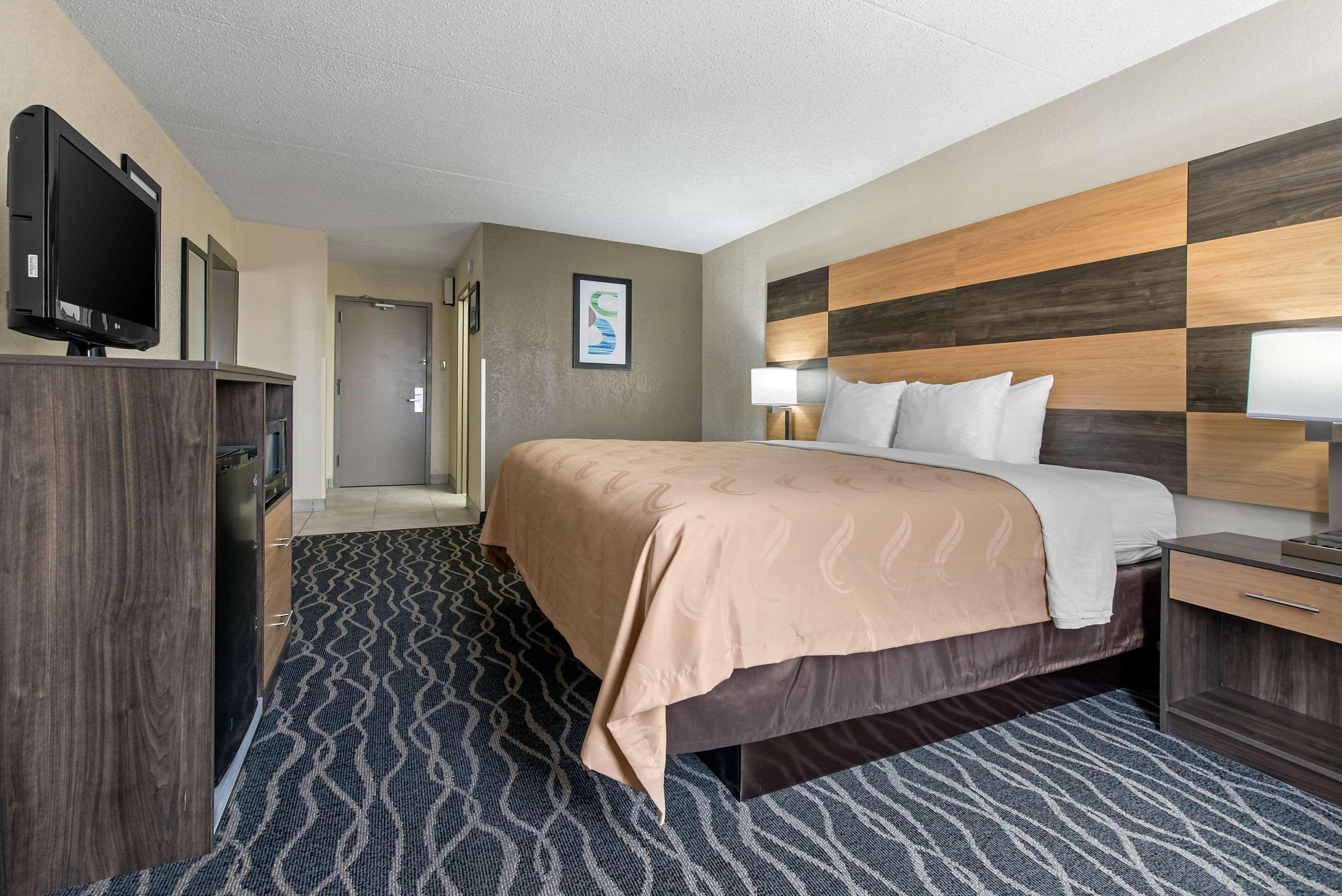 Quality Inn & Suites Lafayette I-65 Bagian luar foto